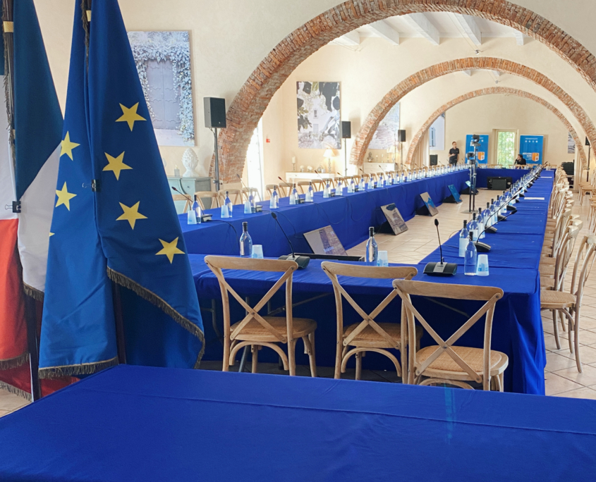 Edited in Tezza with: Fresh, HSL, & Brightness